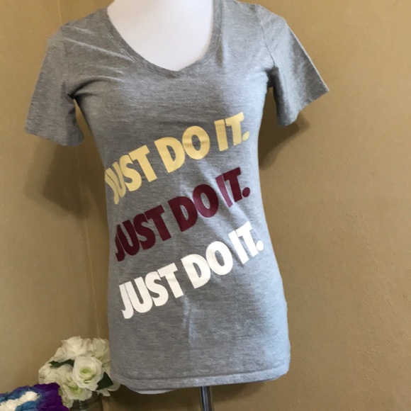 Nike Tops - 🖤 FINAL PRICE 🖤✨NIKE T-SHIRT